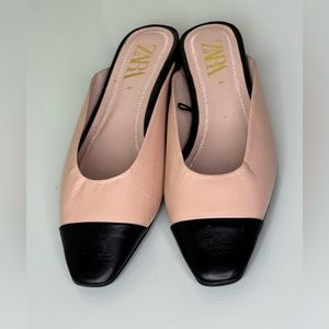 Zara  mules with toe cap. Black and beige. Size 40. New Without Tags